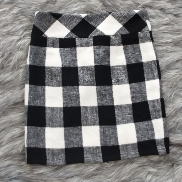Ciros Dresses & Skirts - Ciros Checkerboard Mini Skirt Korean Fashion M